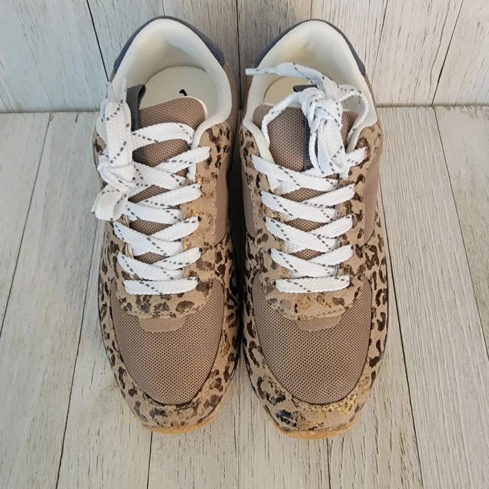 50% OFF SALE-GYPSY JAZZ/ VERY G- RUNNER TAUPE LEOPARD SNEAKERS - Picture 4 of 5